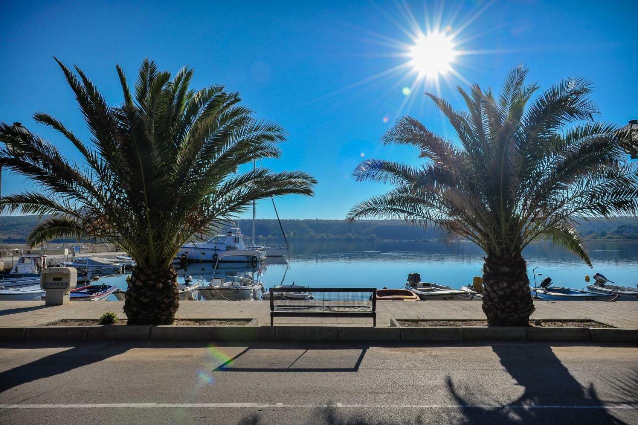 Seaview Apartment Aida Posedarje Zewnętrze zdjęcie